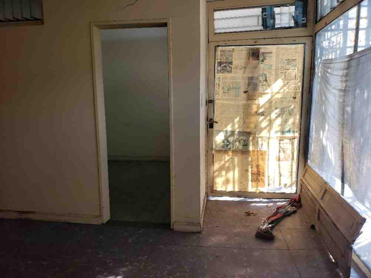Foto de VENTA LOCAL + PH 3AMB RECICLAR AV ENTRE RIOS 1500, imagen 1