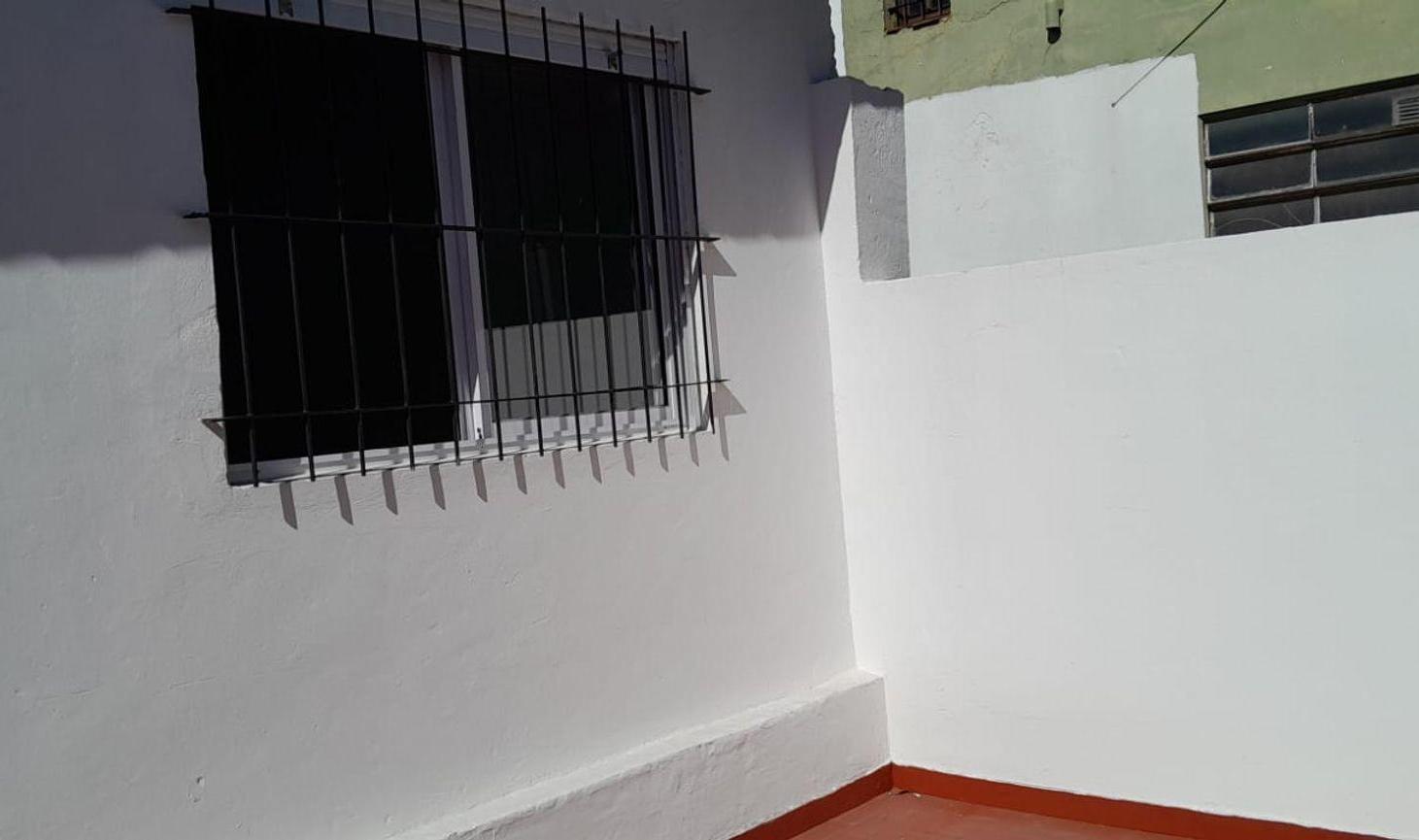 Foto de PH EN ALQUILER 1 AMBIENTE MATADEROS CABA, imagen 4