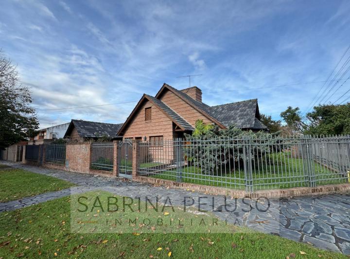Venta Casa 7 ambientes Moreno Centro 2