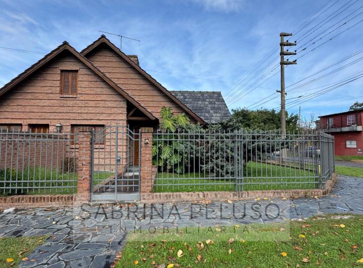 Venta Casa 7 ambientes Moreno Centro 4