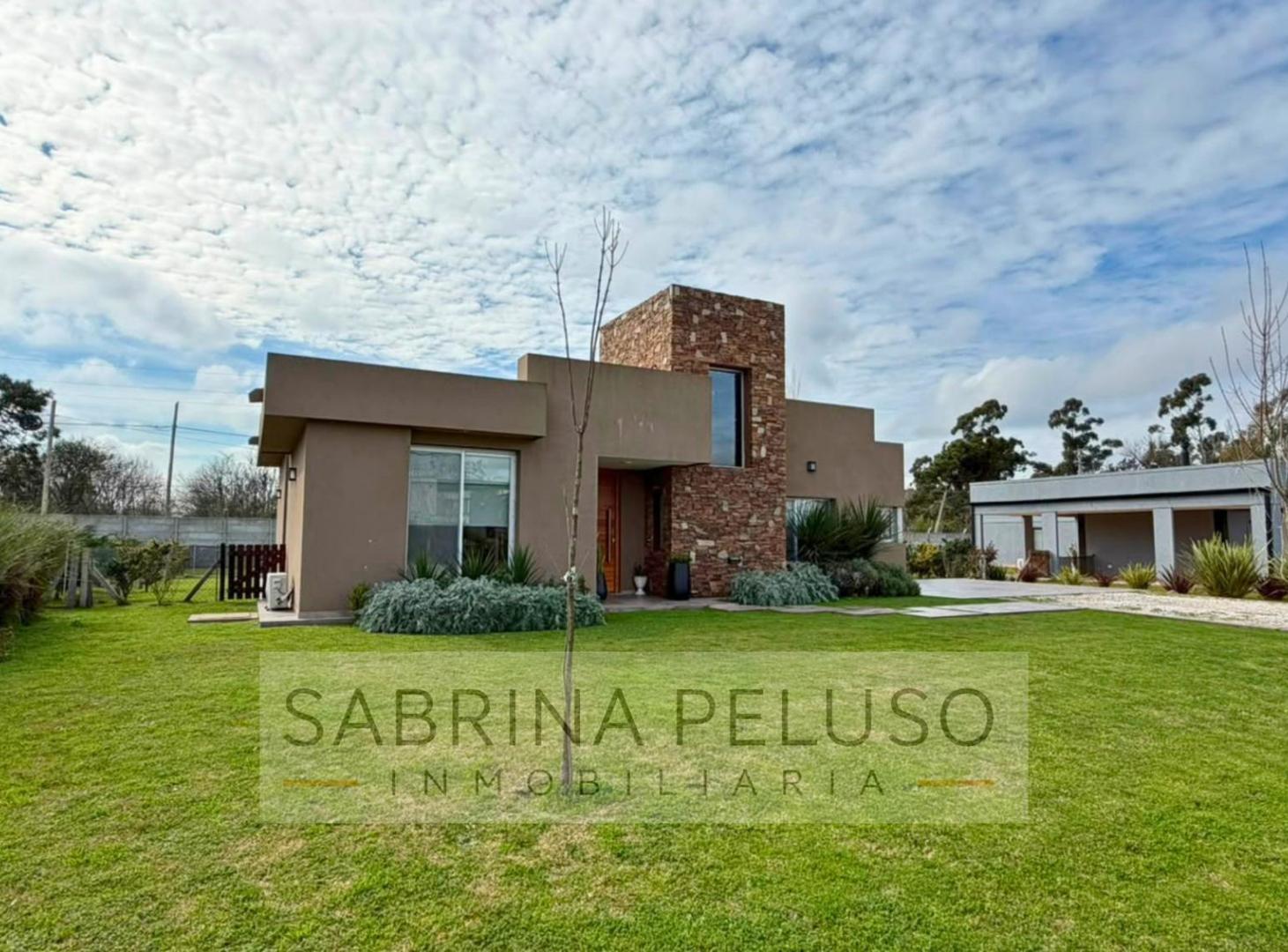 Foto de Casa 4 ambientes en venta en Prados del Oeste, imagen 1
