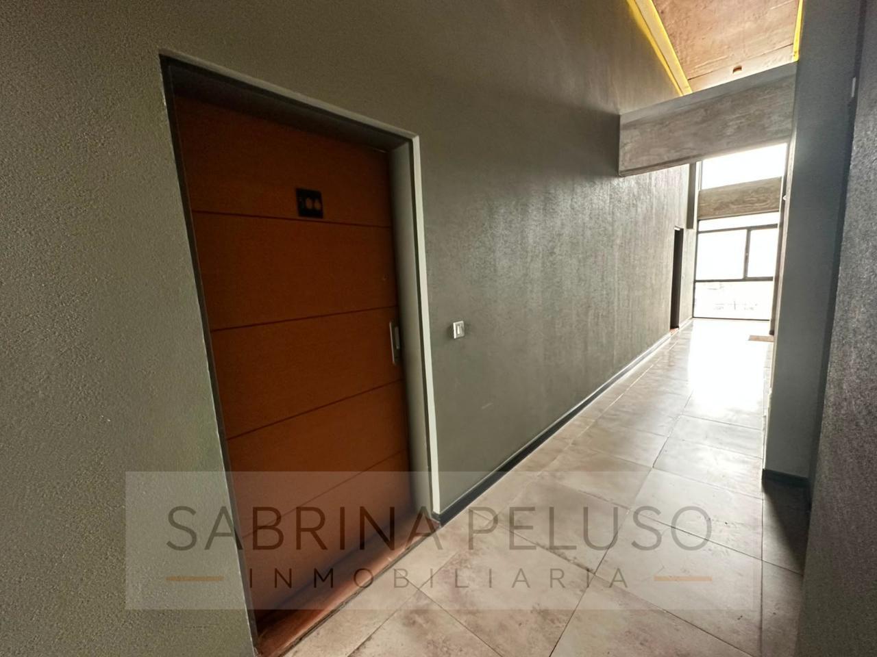Foto de Departamento 2 ambientes en venta con cochera y terraza privada, imagen 1