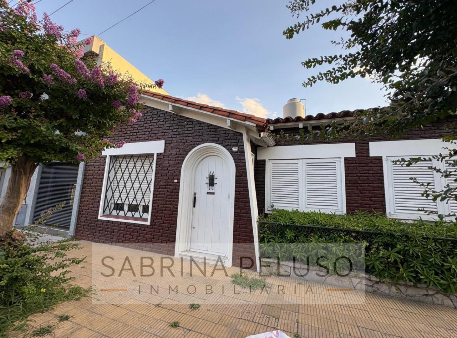 Foto de Casa en Ph 3 ambientes en VENTA a refaccionar en Haedo Norte, imagen 1