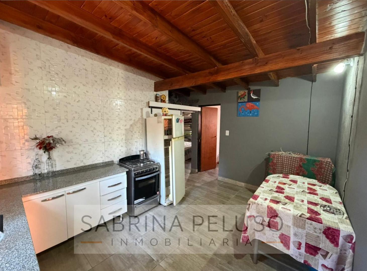 Foto de Casa Quinta en Venta 3 Amb con Pileta, Quincho y Gran Lote – Mariano, imagen 4