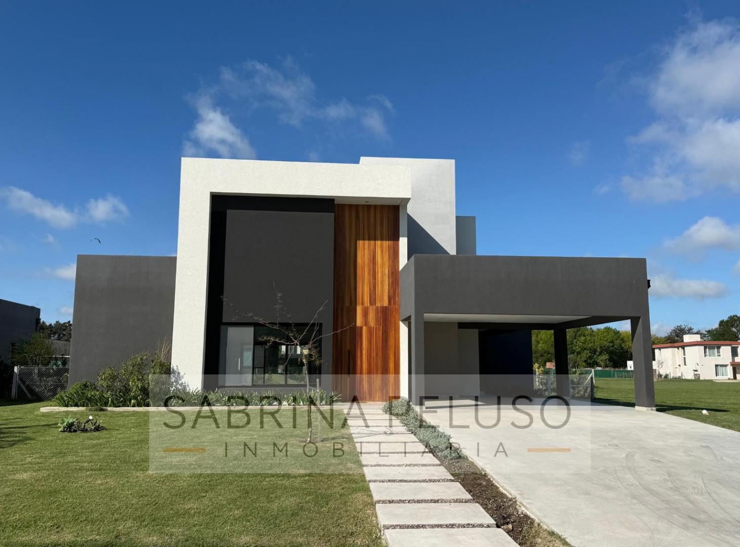 Foto de Casa en Venta Prados del Oeste 4 Ambientes con Pileta Quincho y Cochera, imagen 1