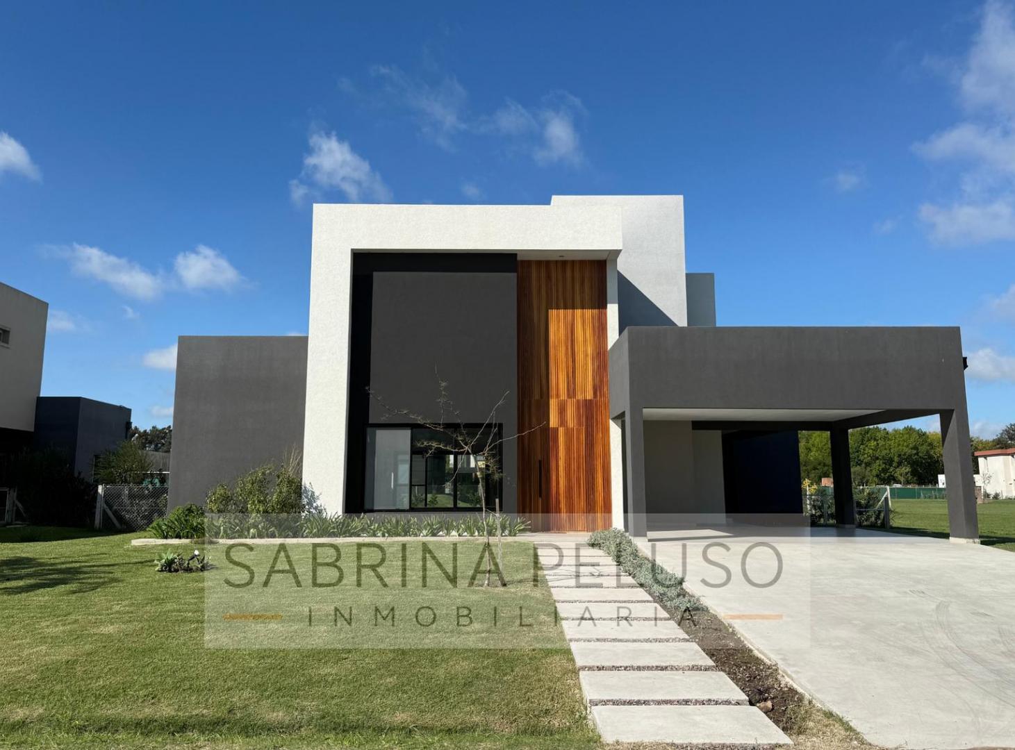 Foto de Casa en Venta Prados del Oeste 4 Ambientes con Pileta Quincho y Cochera, imagen 2