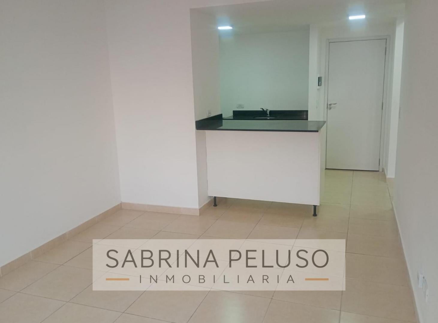 Foto de Alquiler Departamento 2 amb. con cochera Complejo Solares- Moreno, imagen 1