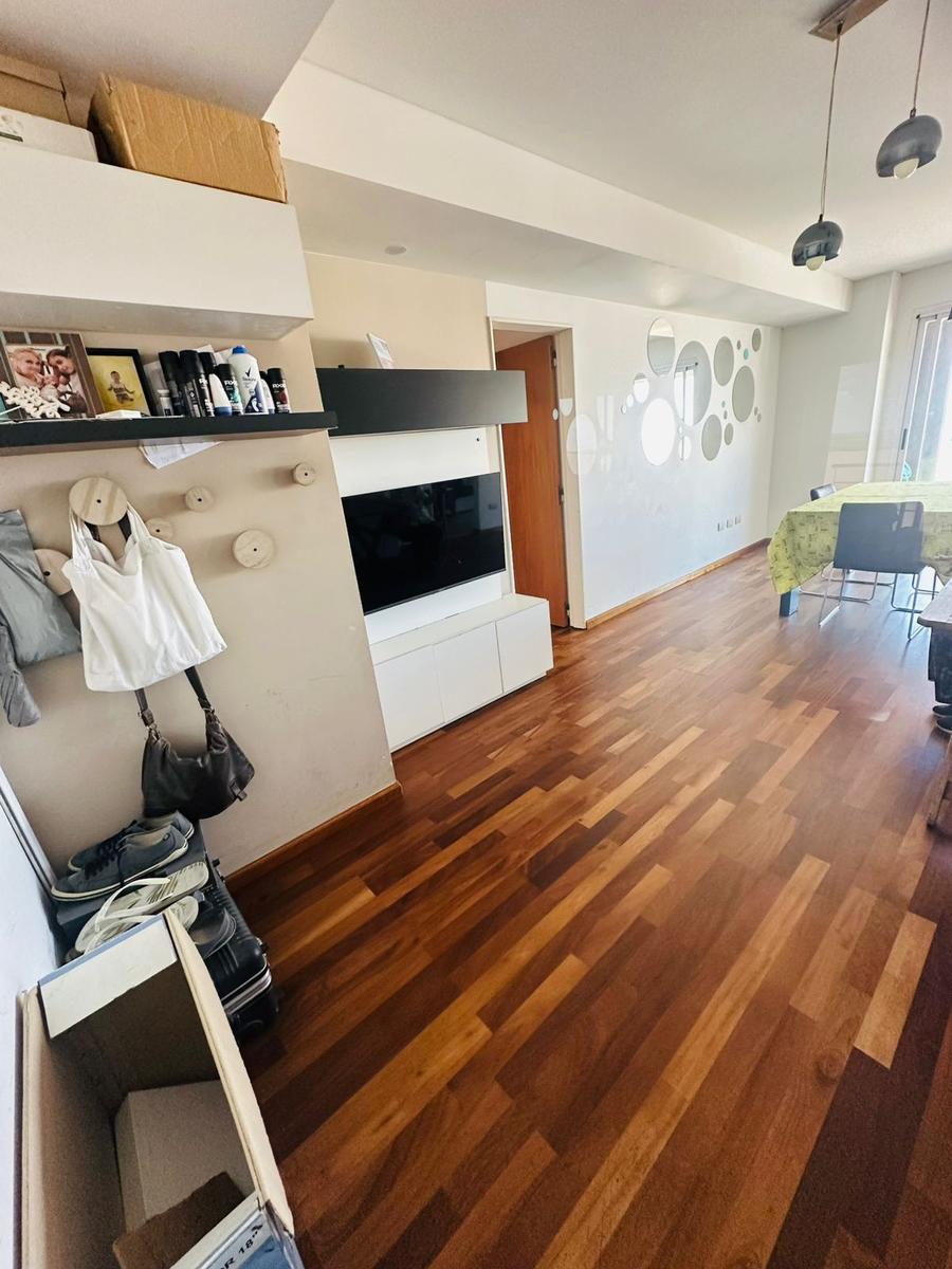 Piso Exclusivo con Vista Al Rio 4