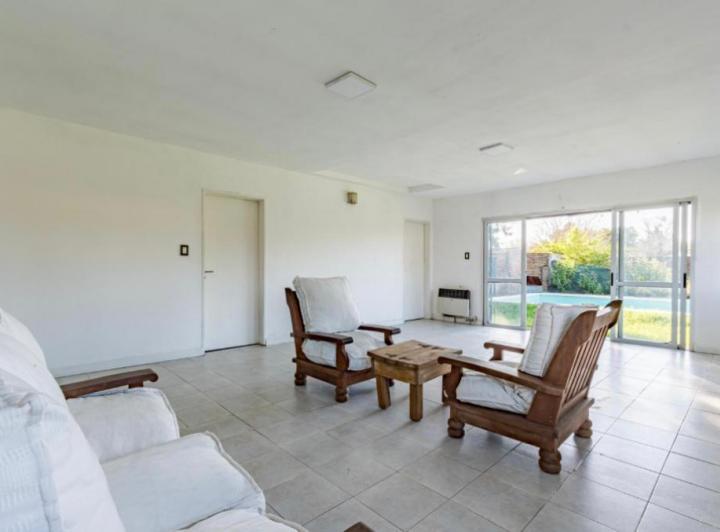 Casa en FUNES 2