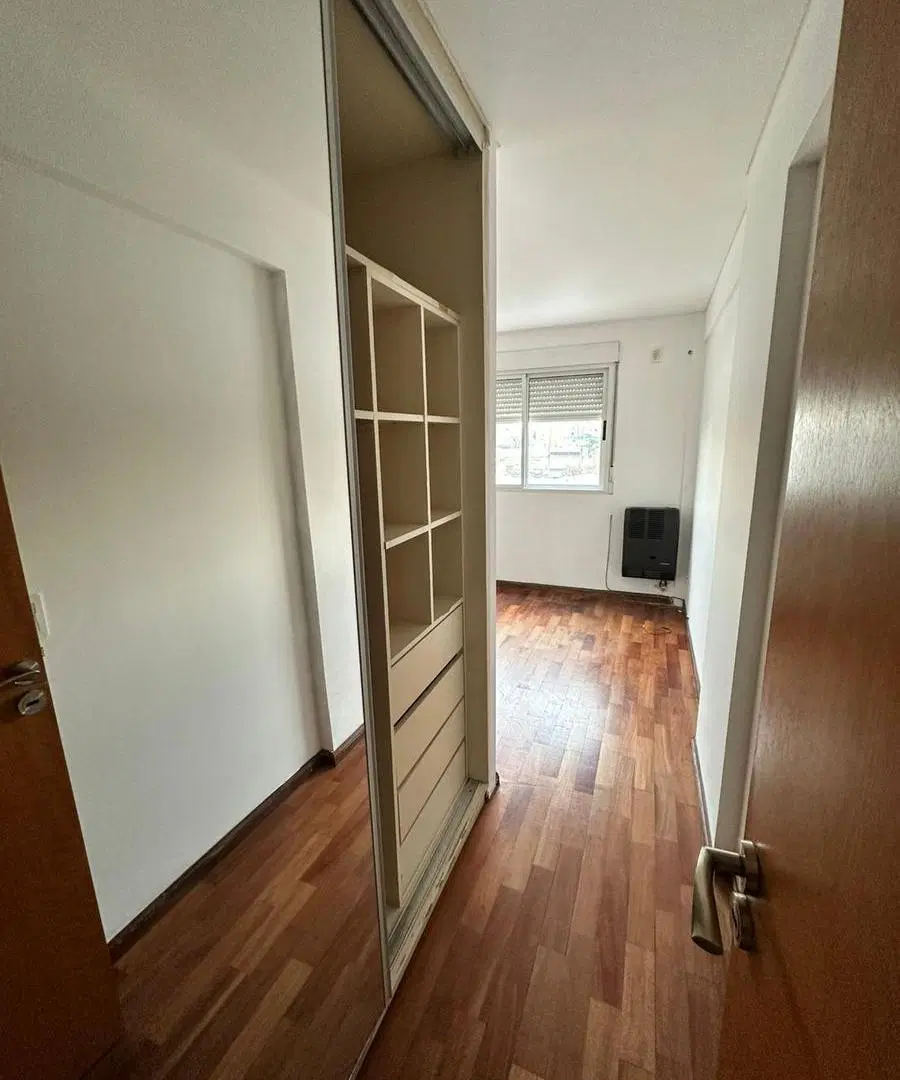 Departamento en Jorge cura 5