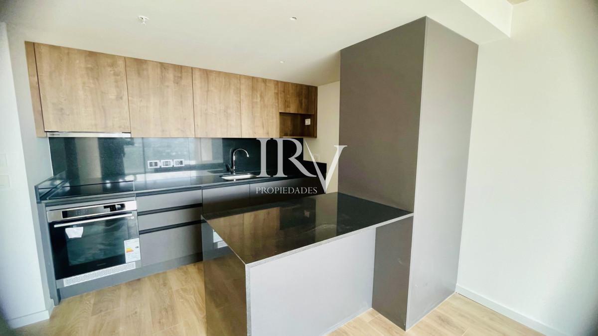 Venta de Apto Nuevo 1d con garaje en Punta del Este