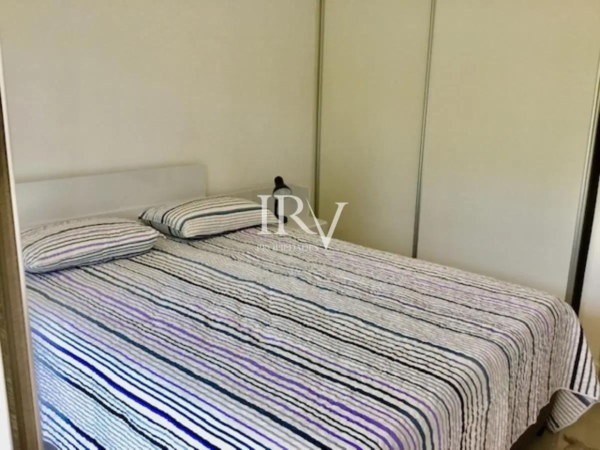 Alquiler anual o Venta Apartamento 1 dormitorio con cochera. Punta del Este 3