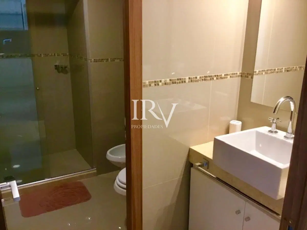 Alquiler anual o Venta Apartamento 1 dormitorio con cochera. Punta del Este 8