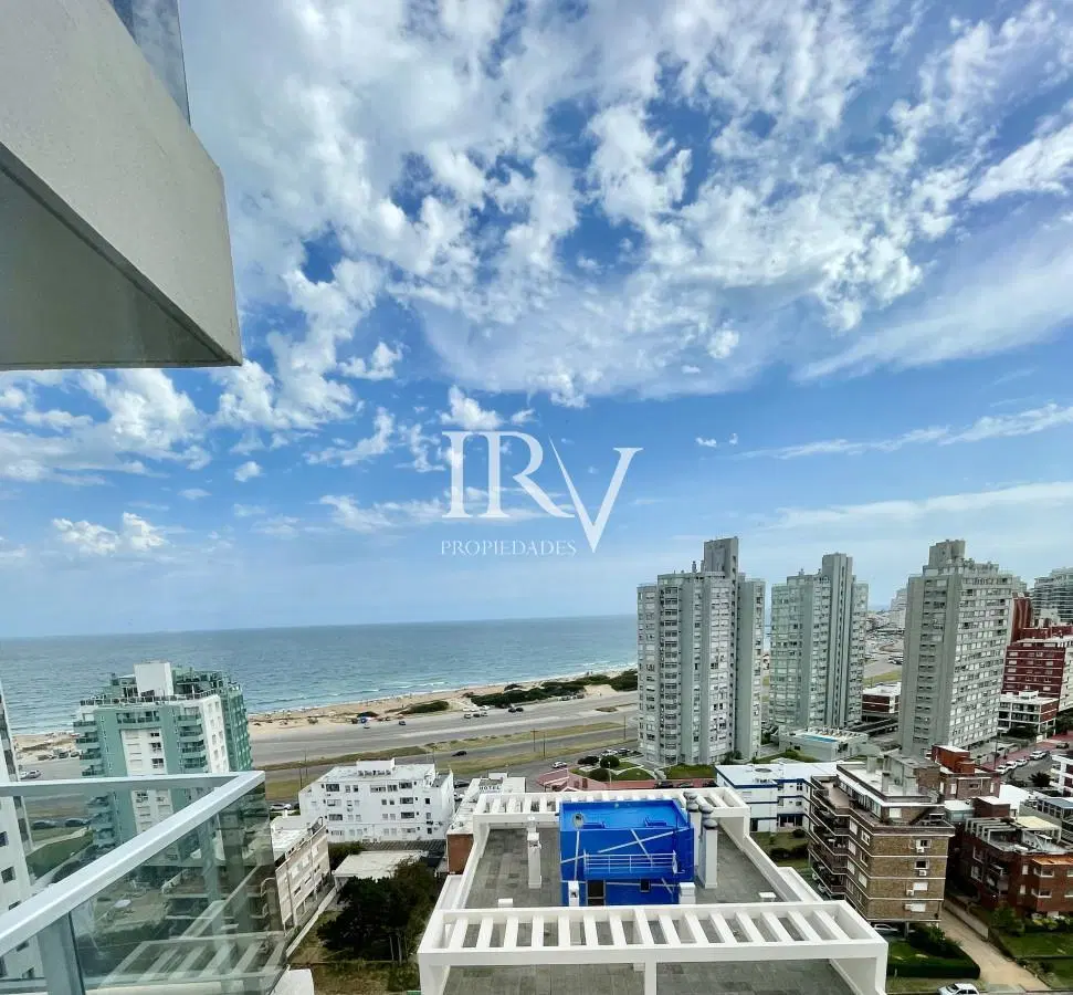 Apartamento en Alquiler Anual   Torre Nueva con Servicios. Vista al Mar 2