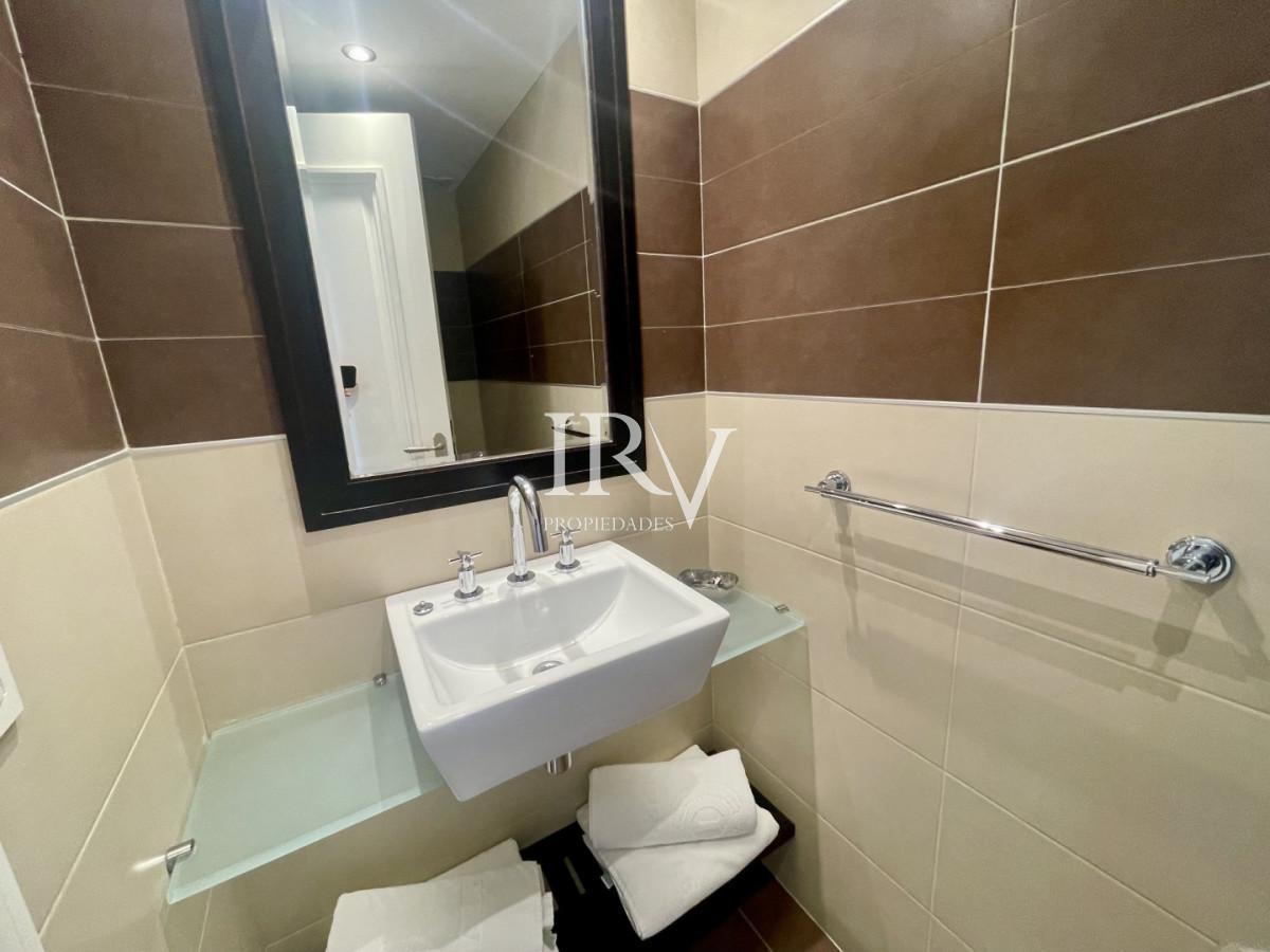 Foto de Venta de Apartamento en Torre Imperiale de Punta del Este, imagen 3