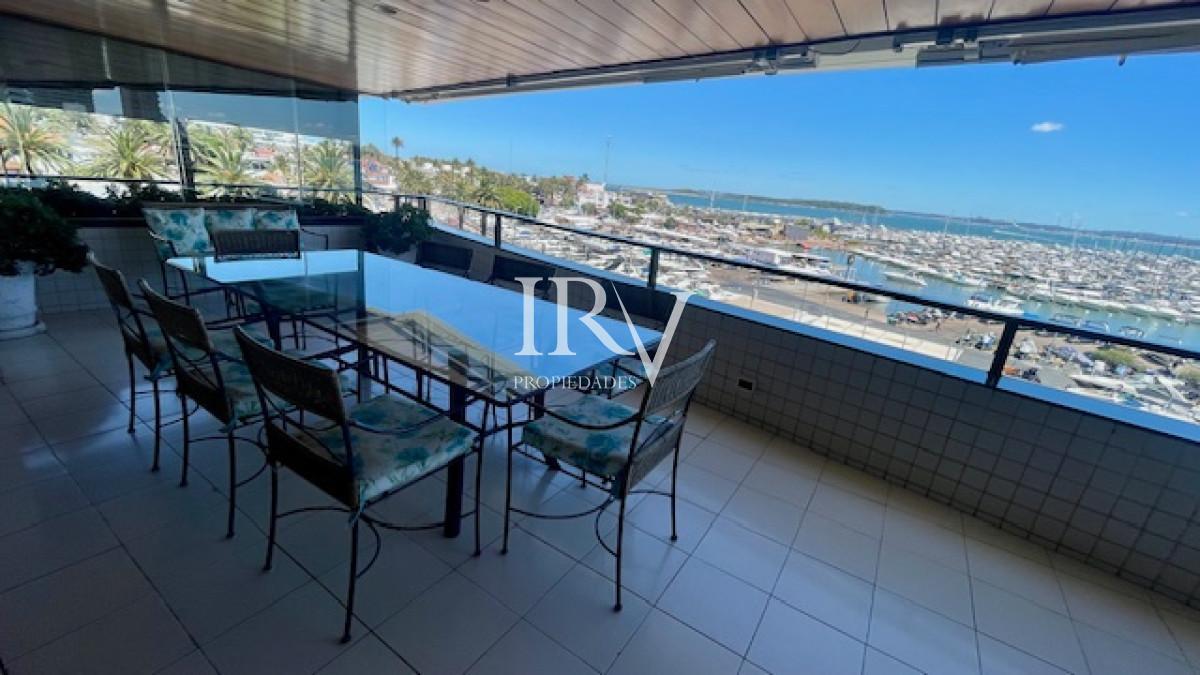 Foto de Venta de Apartamento en el Puerto de Punta del Este, imagen 3