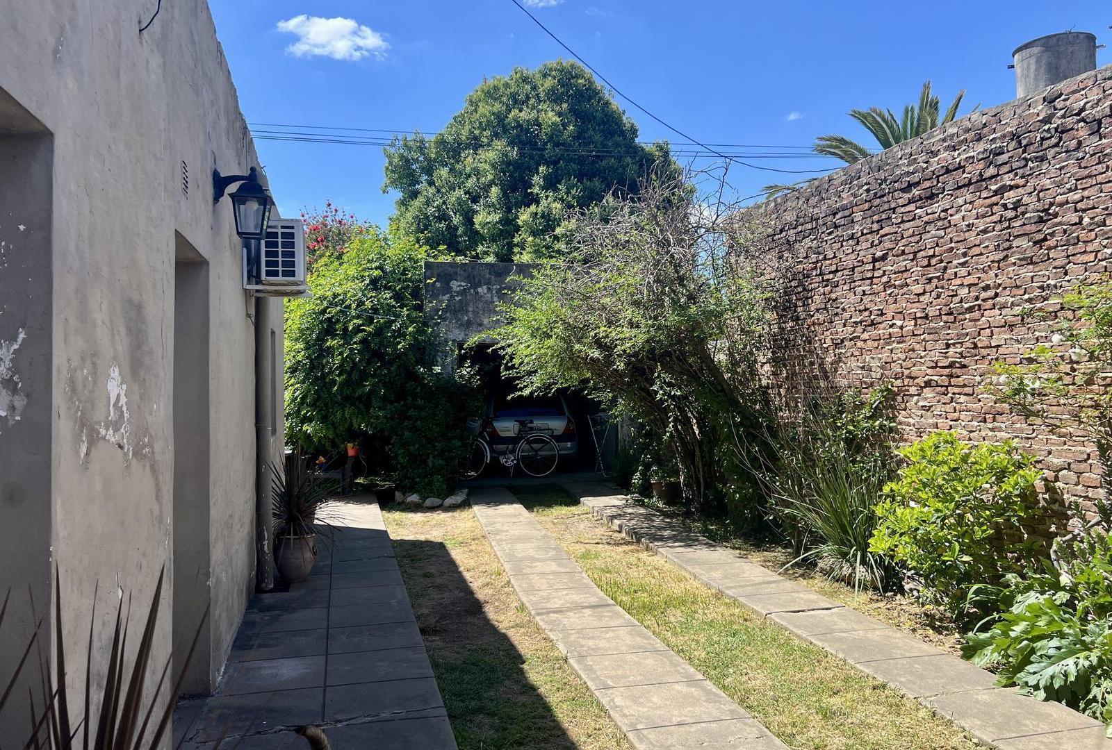 Foto de Casa en Venta en San Antonio de Areco. Av vieytes y Pellegrini, imagen 2