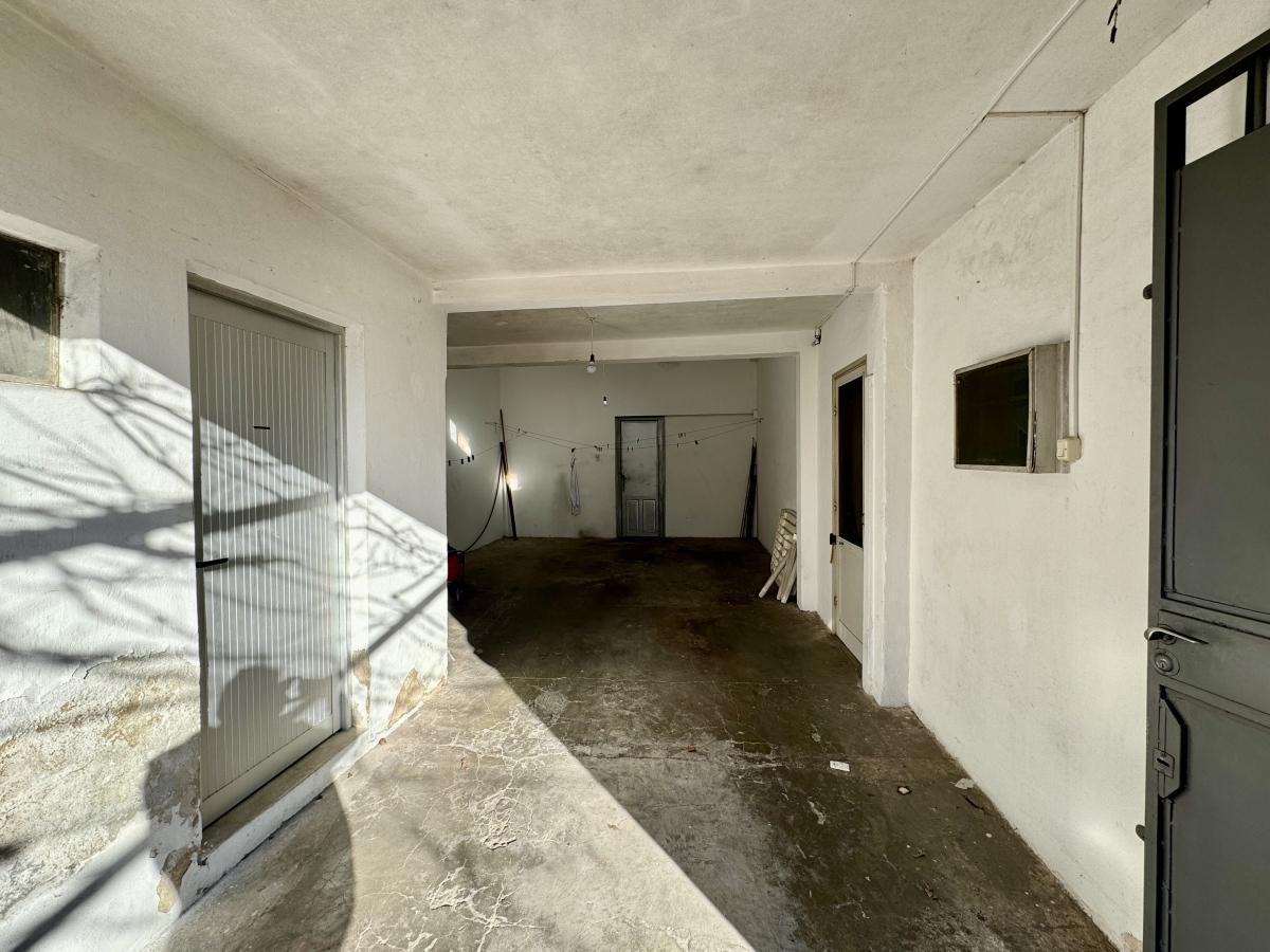Foto de Colonia - Venta de 2 casas con excelente terreno en esquina y galpón, imagen 3