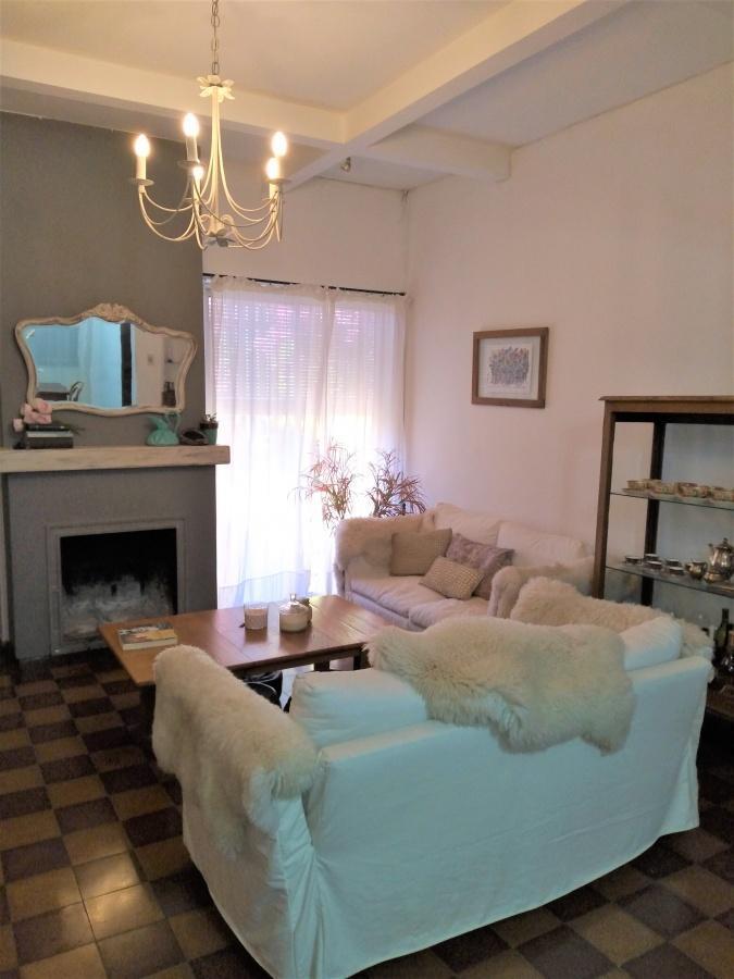 Foto de Venta - Casa - 3 Dormitorios - Carmelo - Centro, imagen 2