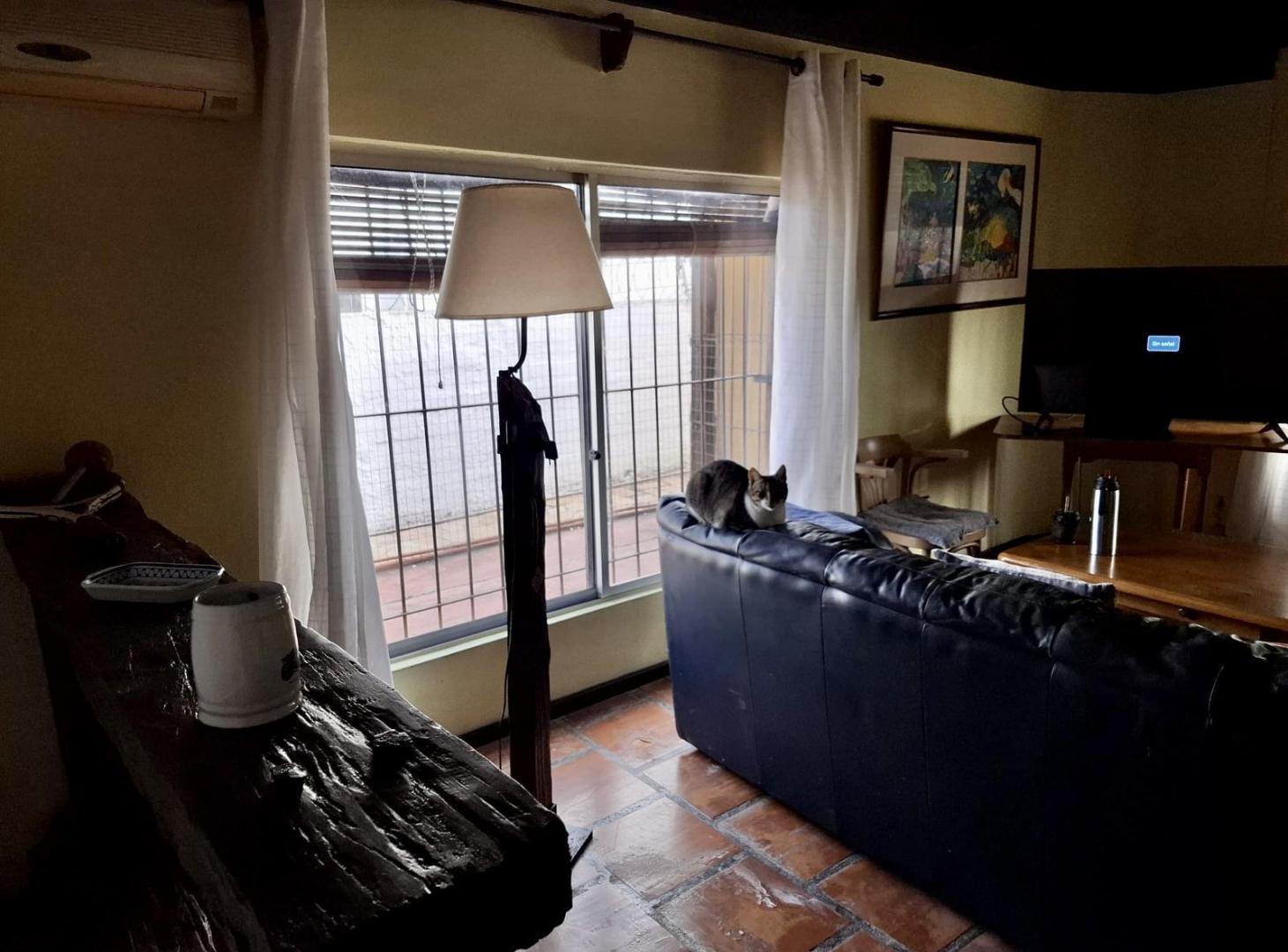 Foto de Venta de casa en Colonia del Sacramento con apartamento independiente, imagen 2