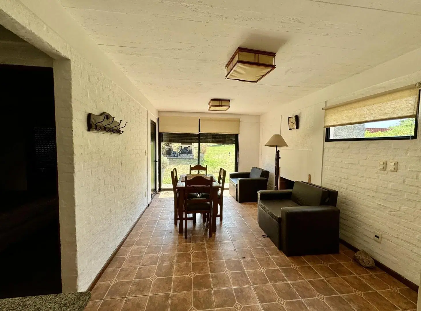 Apartamento en alquiler de 1 dormitorio semi amoblado frente a plaza de toros de Colonia 2