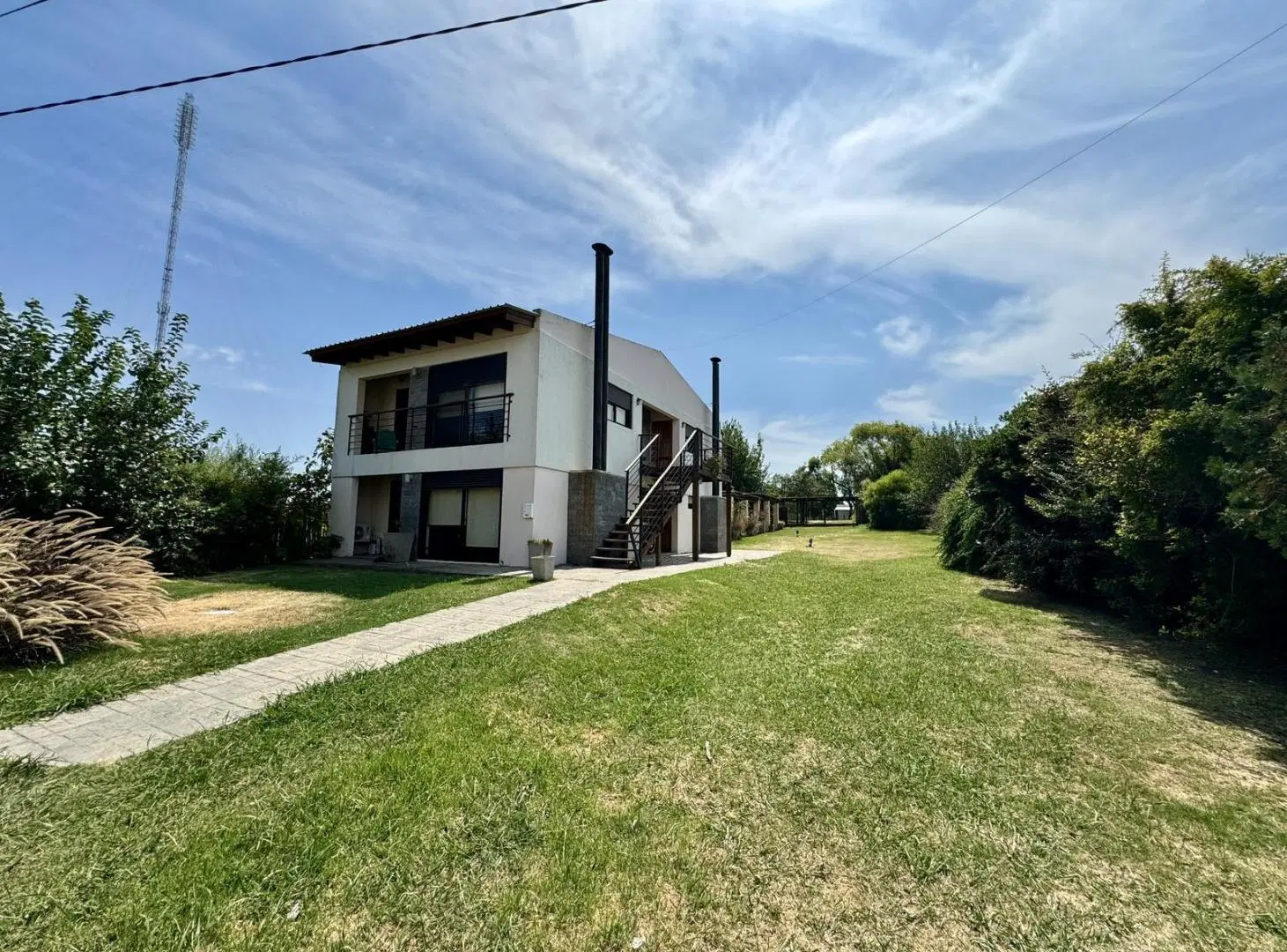 Apartamento en alquiler de 1 dormitorio semi amoblado frente a plaza de toros de Colonia 1