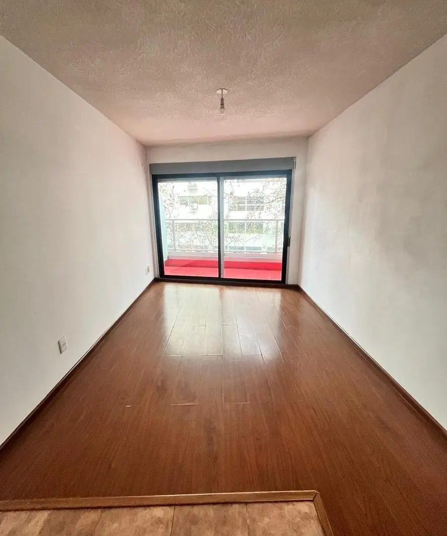 Alquiler de Monoambiente en Montevideo con Balcón 3