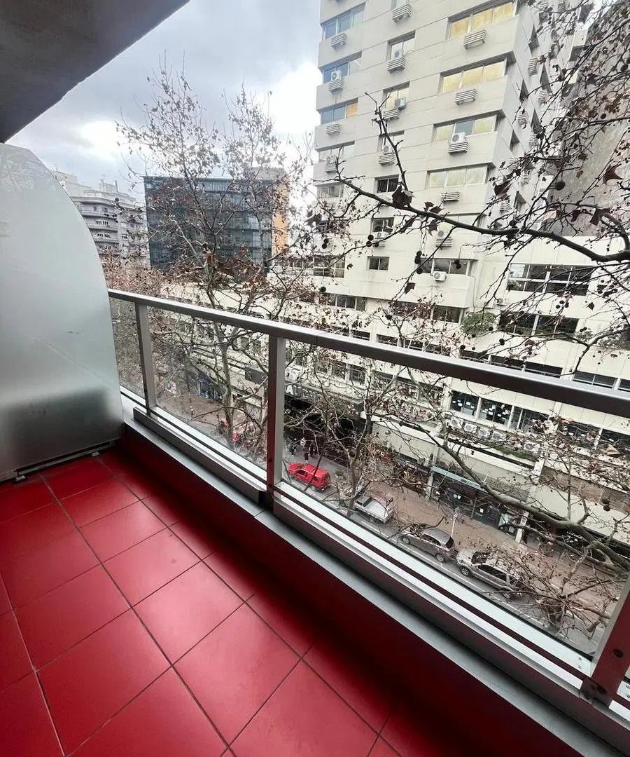 Alquiler de Monoambiente en Montevideo con Balcón 2