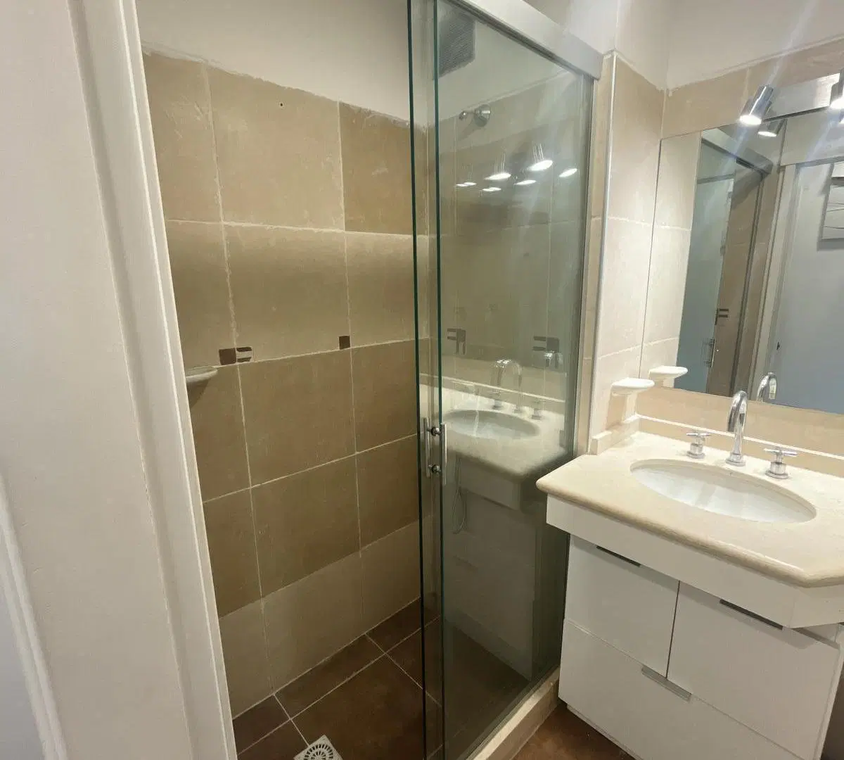 Alquiler de Penthouse en Buceo con balcón 3