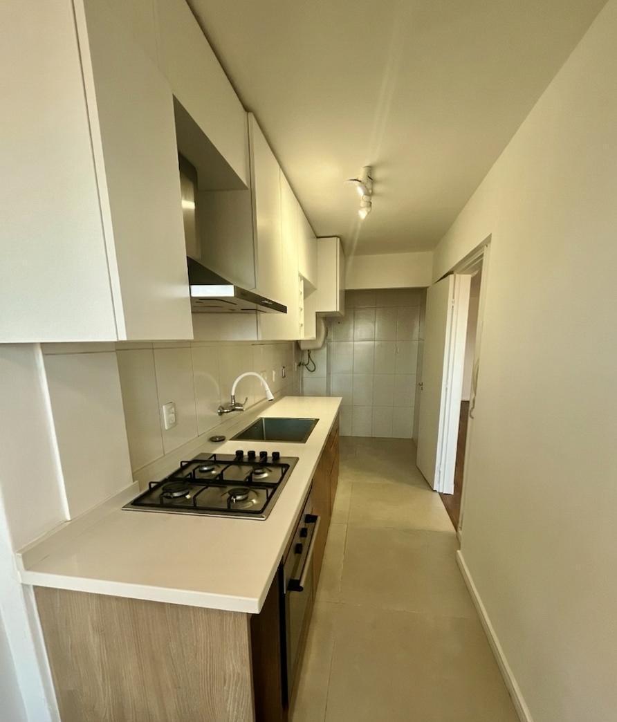 Foto de Alquiler de Penthouse en Buceo con balcón, imagen 5