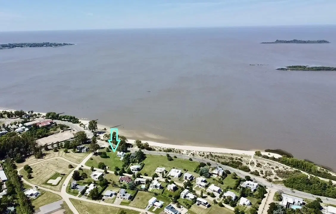 Colonia - Venta de Terreno de 1013 m2 primera linea Sector Playa Sheraton 2
