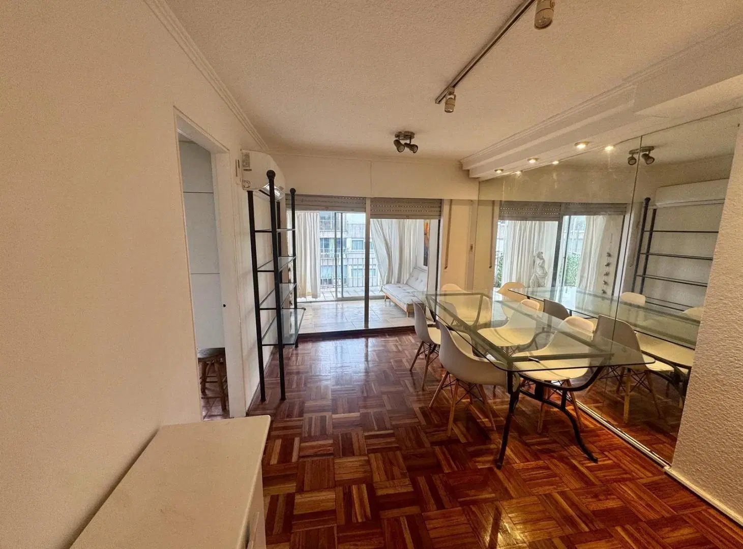 Apartamento amoblado en Alquiler en Pocitos, Montevideo 3