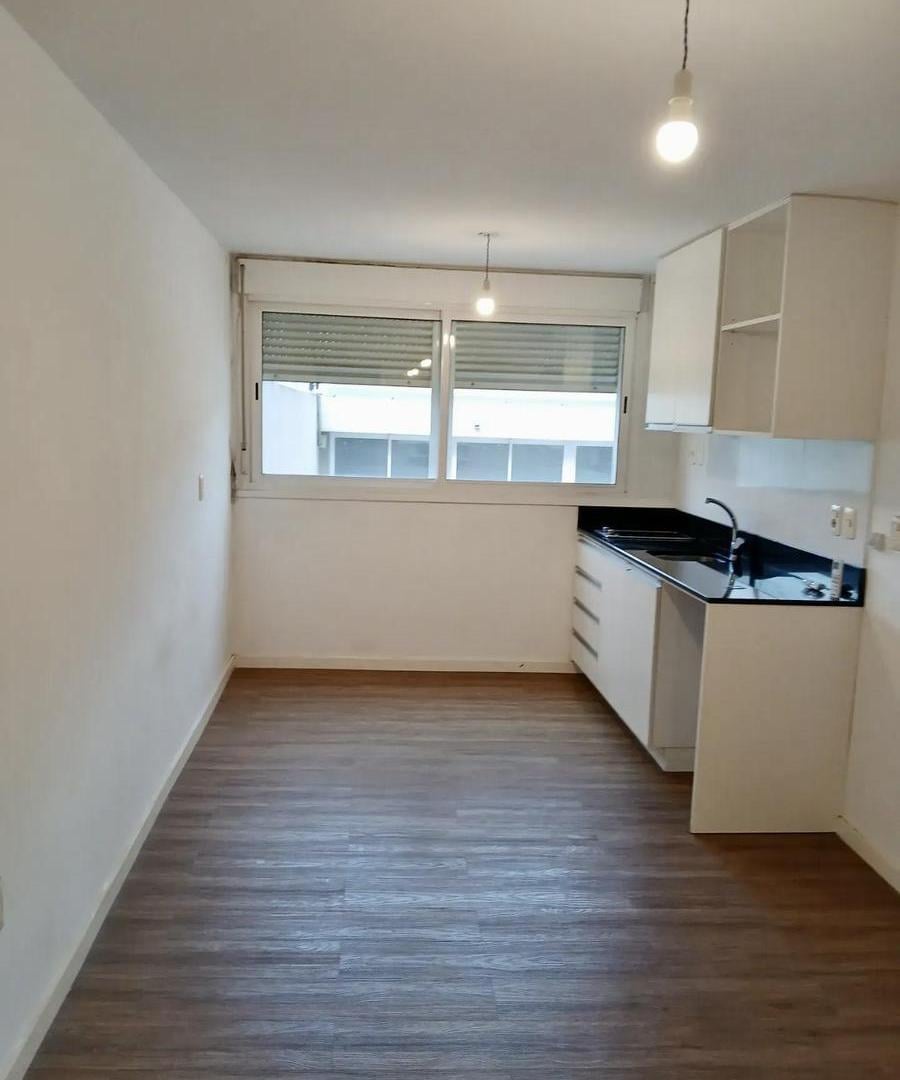 Foto de Monoambiente en Alquiler en Punta Carretas, Montevideo, imagen 2