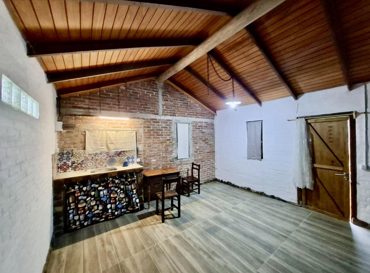 Foto de Casa en Riachuelo en alquiler de 1 dormitorio con patio, imagen 2