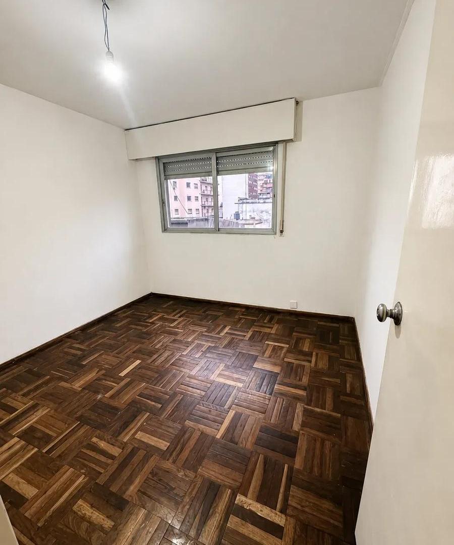 Foto de Alquiler de Apartamento de 2 dormitorios en el Centro, Montevideo, imagen 2