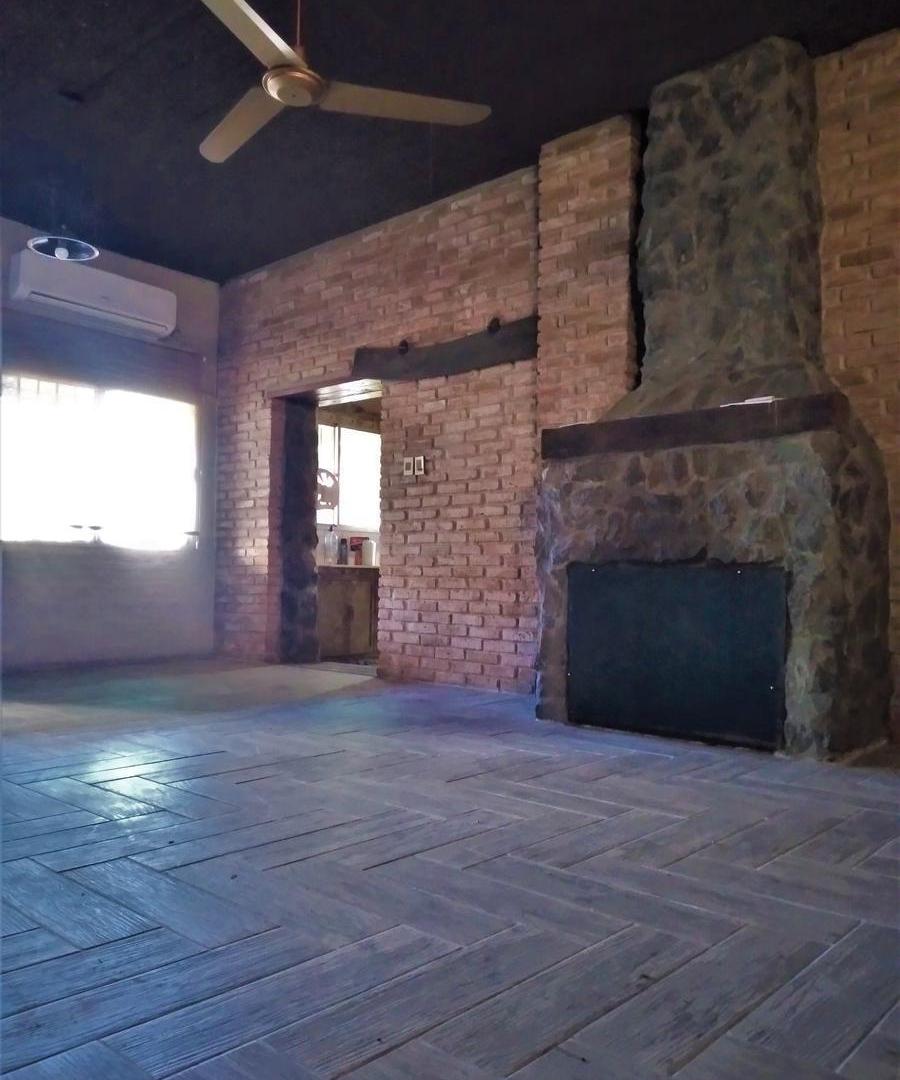 Foto de Venta - Casa - 4 dormitorios - Carmelo, imagen 1