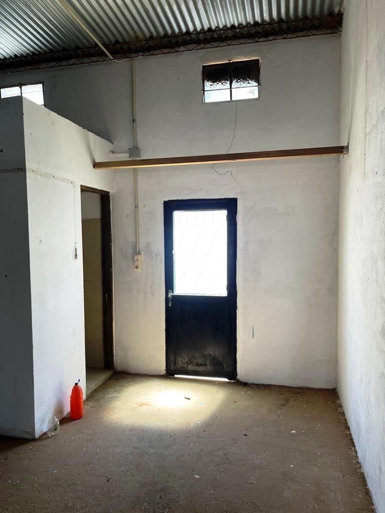 Foto de Colonia, El General - Galpón o depósito de 110 m2, imagen 2