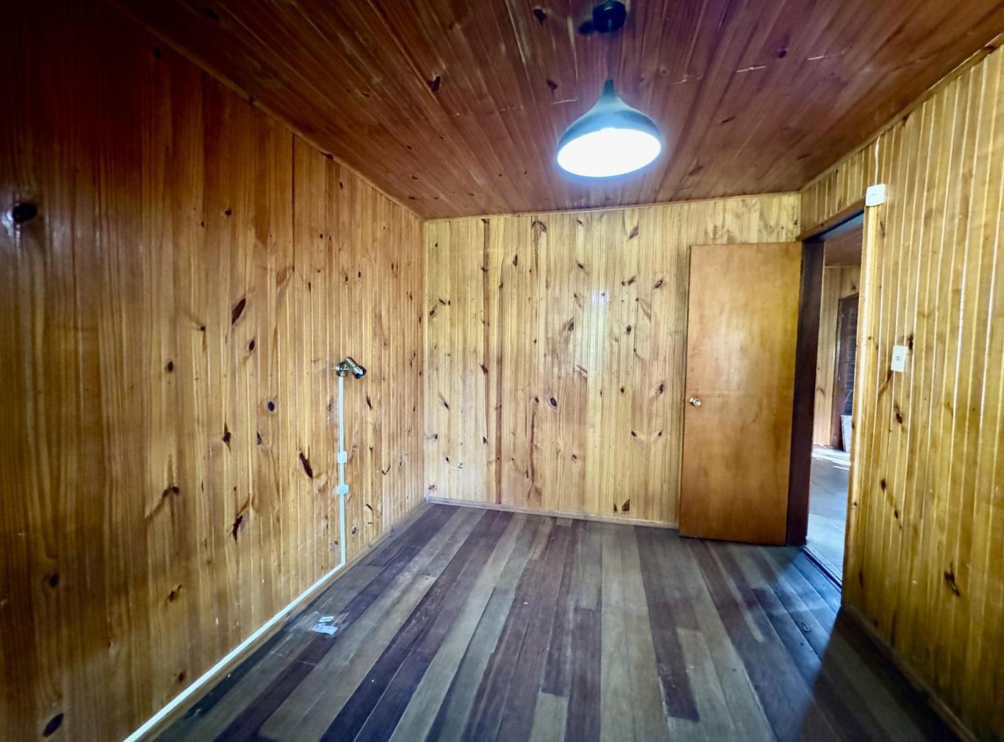 Foto de Colonia - Venta y alquiler de casa en madera de 2 dormitorios en, imagen 3