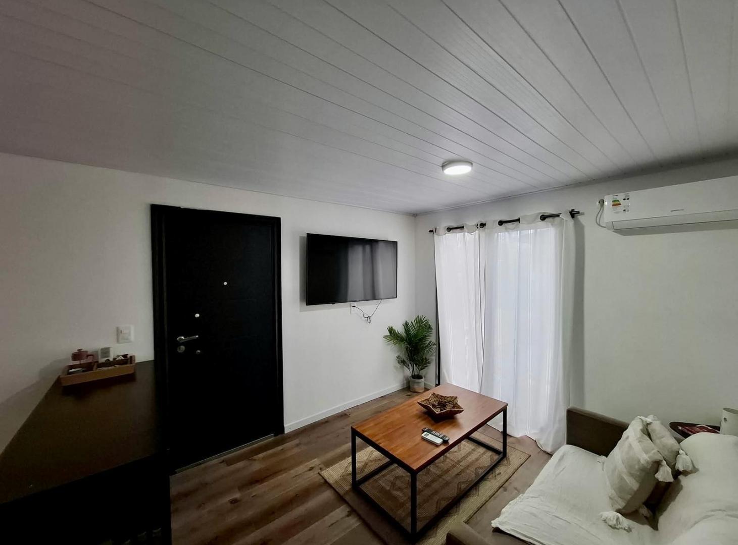 Foto de Alquiler de casa de 1 dormitorio con ingreso de vehículo en Colonia, imagen 3