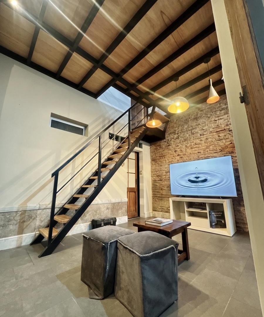 Foto de Alquiler de Casa Totalmente Reciclada en La Comercial, Montevideo., imagen 4