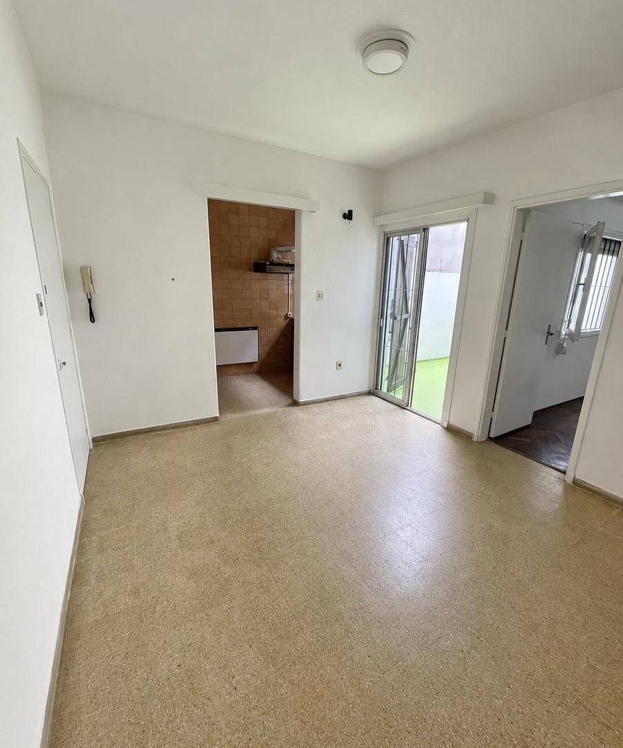 Foto de Alquiler de Apartamento de 1 dormitorio con patio en Parque Batlle, imagen 2