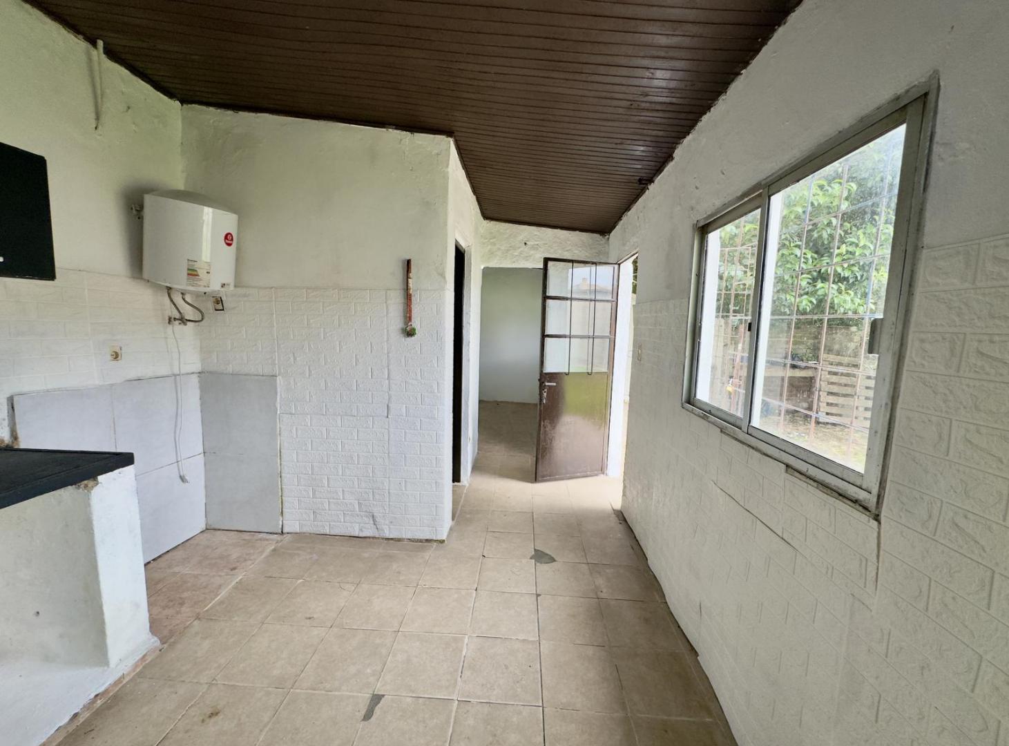 Foto de Casa en Colonia del Sacramento en venta con terreno y construcciones, imagen 2