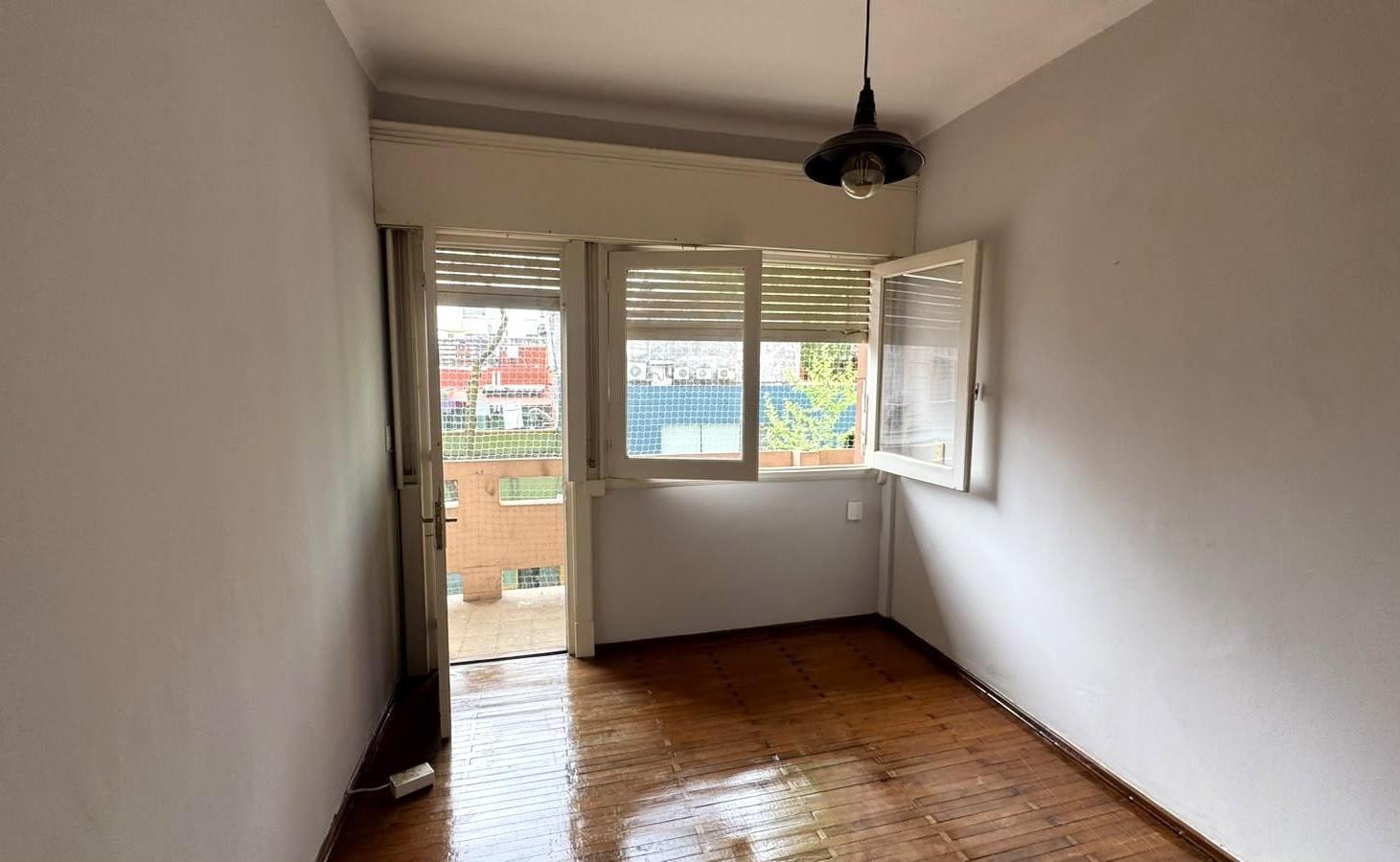 Foto de Alquiler de Apartamento de 2 dormitorios con balcón en Barrio Sur, imagen 1