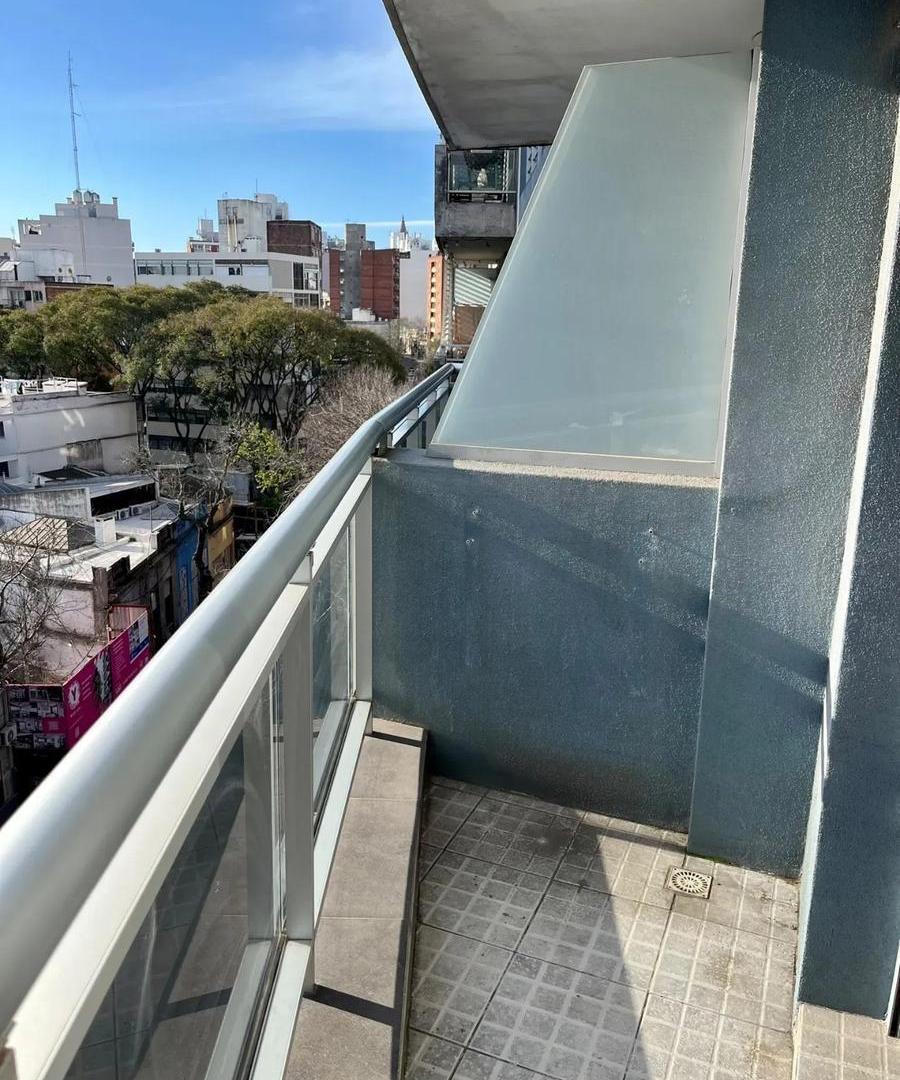 Foto de Alquiler de Apartamento de 1 dormitorio con balcón en Cordón, Montevideo, imagen 4