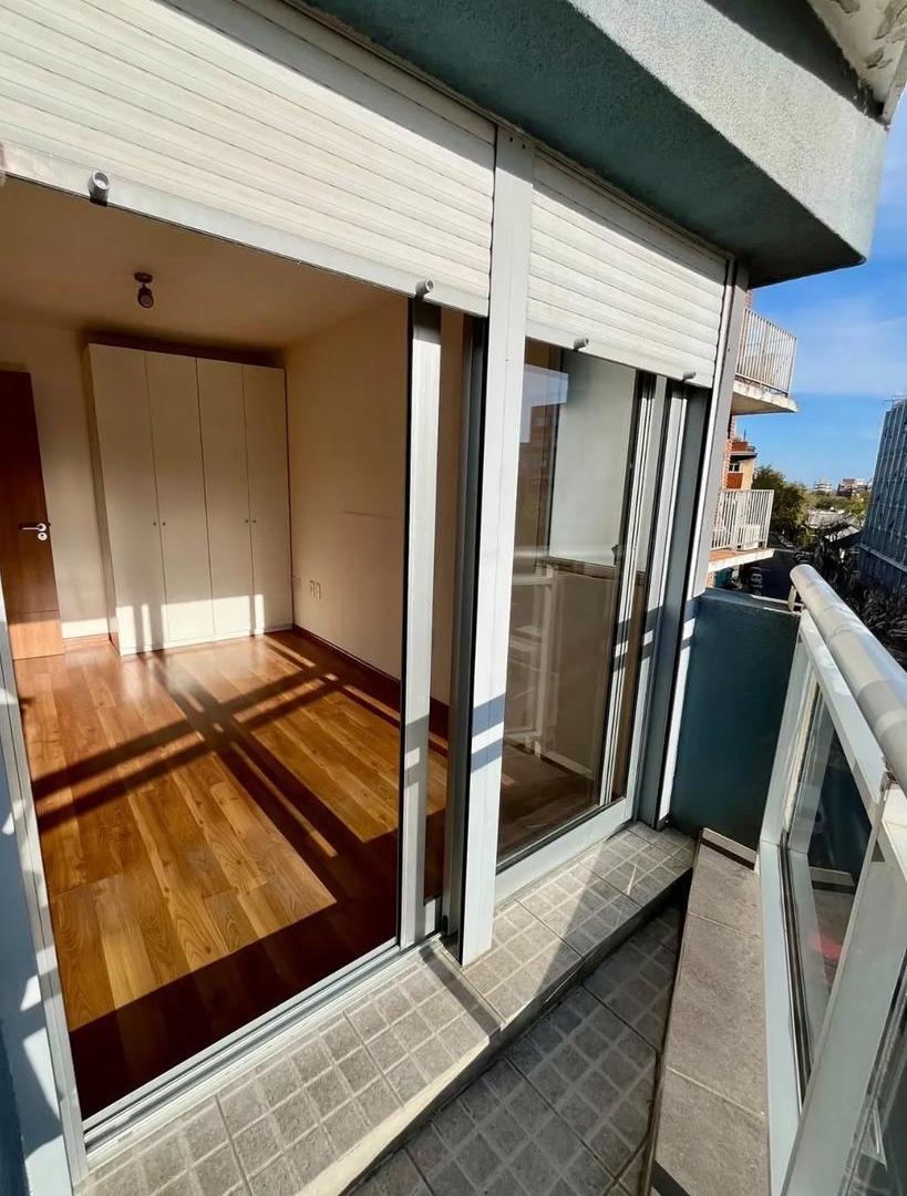 Foto de Alquiler de Apartamento de 1 dormitorio con balcón en Cordón, Montevideo, imagen 1
