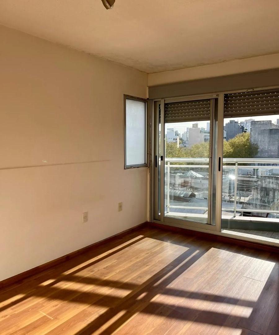 Foto de Alquiler de Apartamento de 1 dormitorio con balcón en Cordón, Montevideo, imagen 2