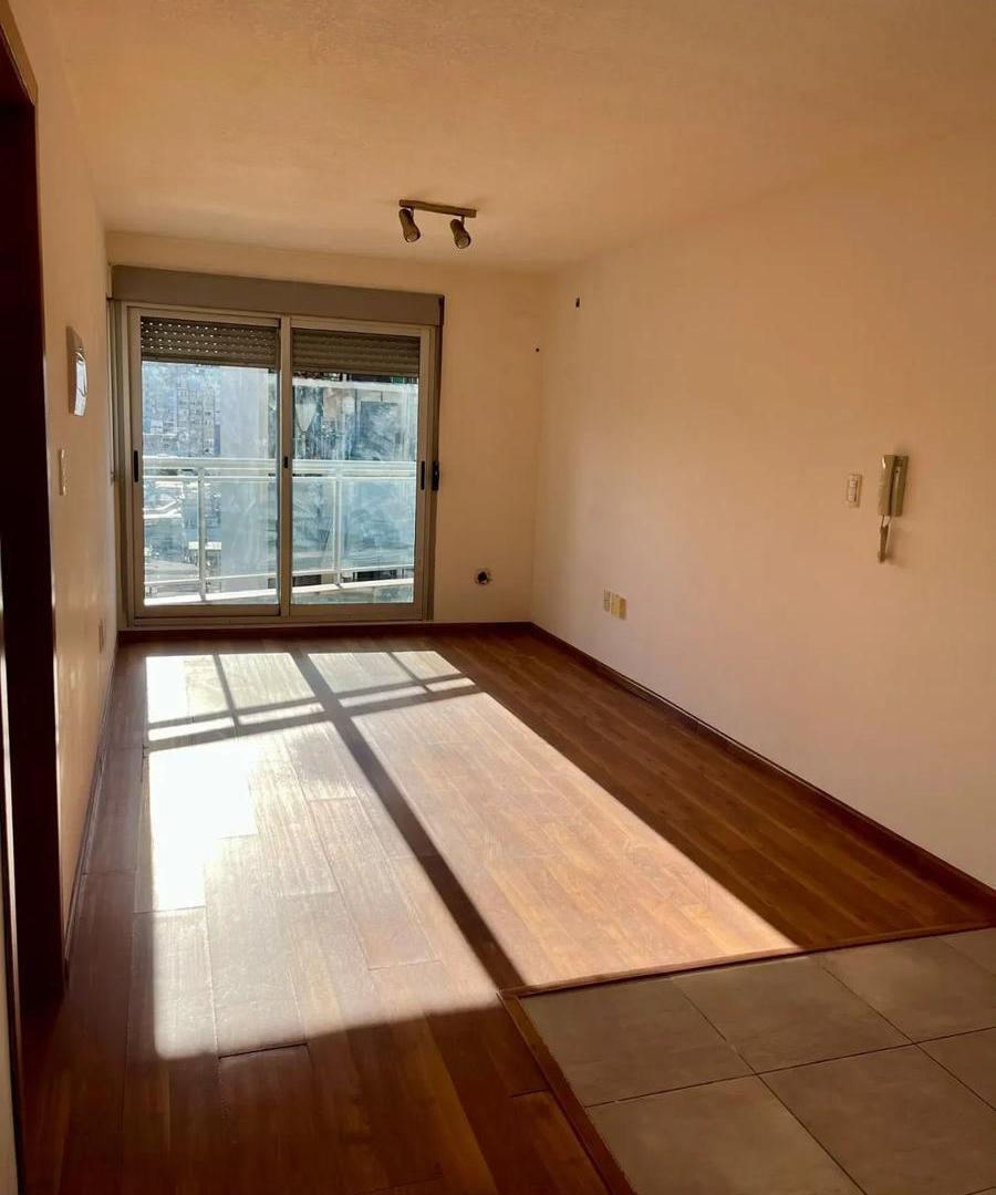 Foto de Alquiler de Apartamento de 1 dormitorio con balcón en Cordón, Montevideo, imagen 5