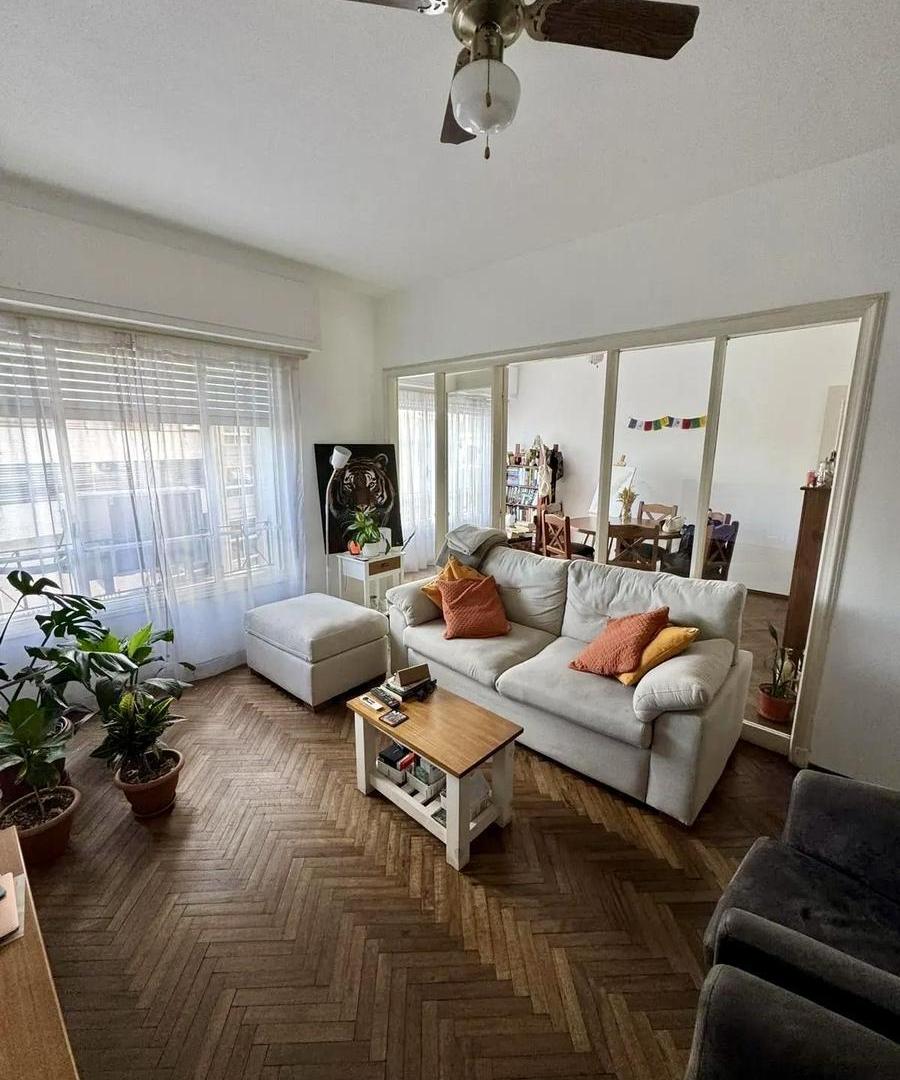 Foto de Alquiler de Apartamento de 2 dormitorios en el Centro, Montevideo, imagen 2