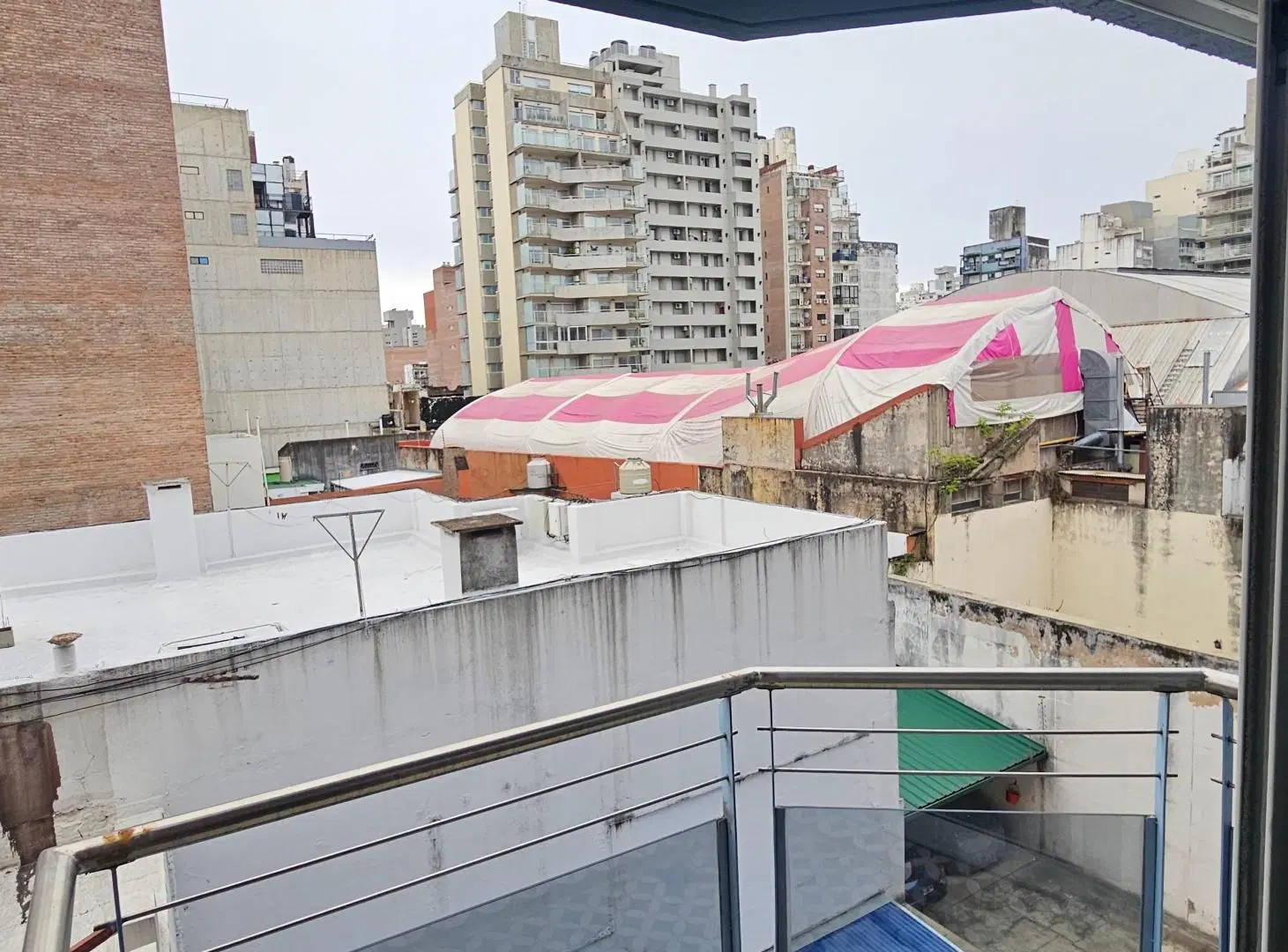 Urquiza 2080 3° D ( Balcarce ) 5