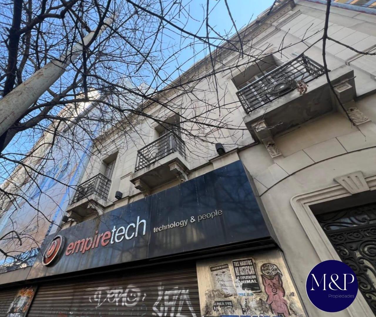 VENTA EDIFICIO 7 PISOS DE OFICINAS + CASA- BARRIO CENTRO